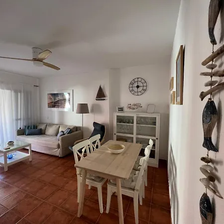 Apartment En Urbanizacion De Primera Linea De Playa, Atlanterra Zahara De Atunes *